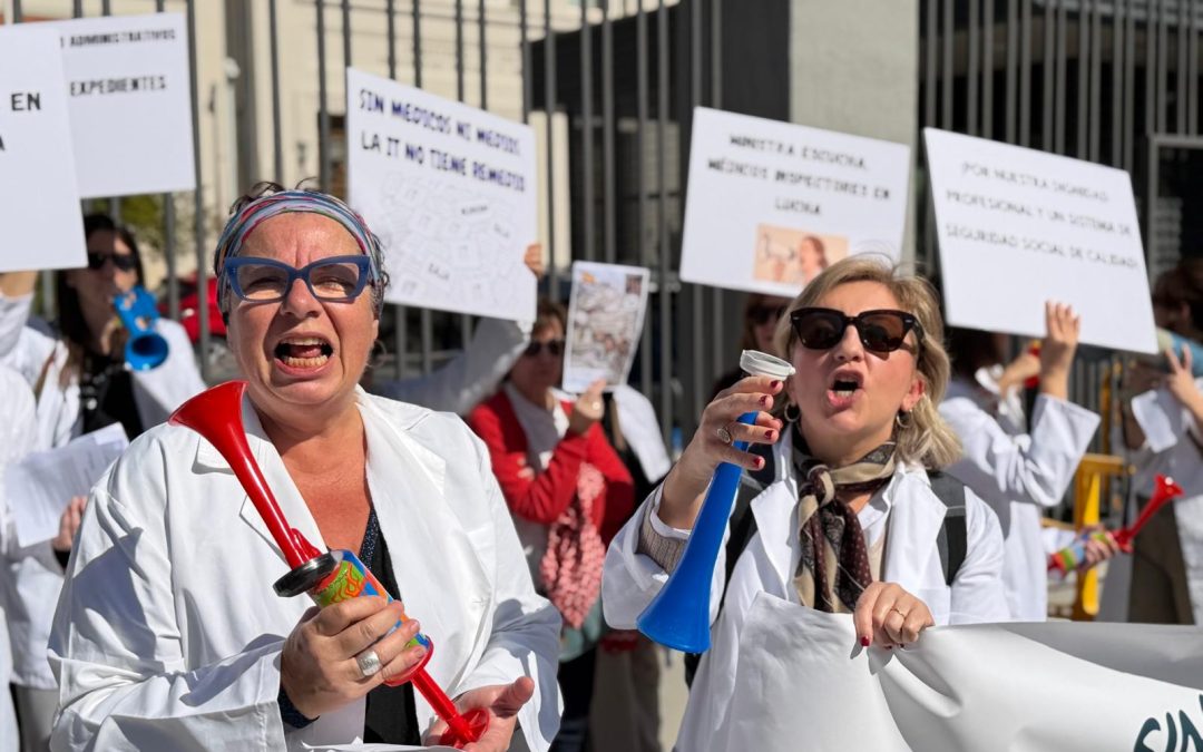 TERCERA JORNADA DE HUELGA INDEFINIDA MÉDICOS INSPECTORES SEGURIDAD SOCIAL